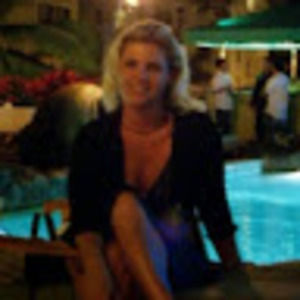 Meet your Posher, Dana